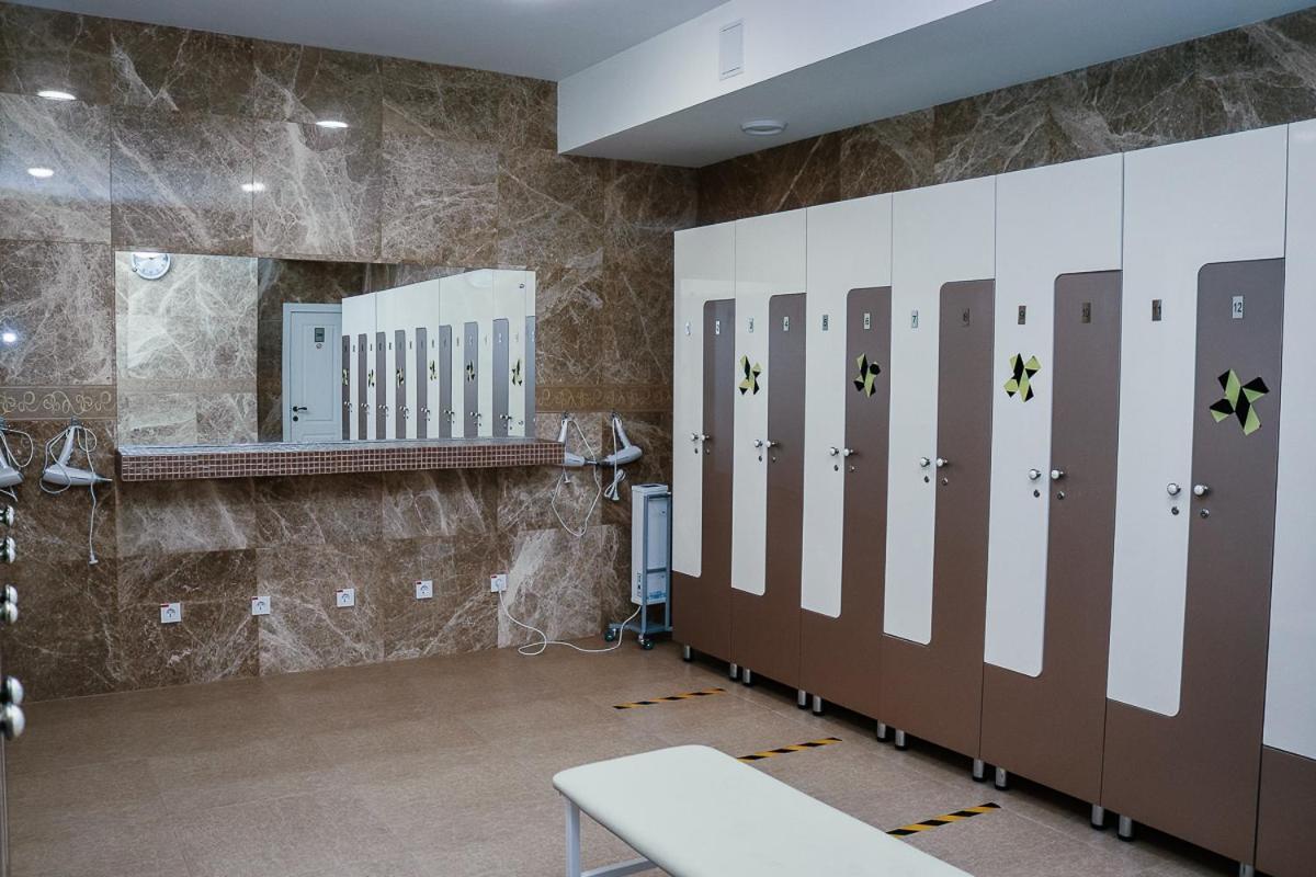 Chagala Atyrau Hotel Екстериор снимка